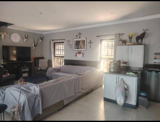 2 BEDROOM PROPERTY TO RENT IN HONEYDEW